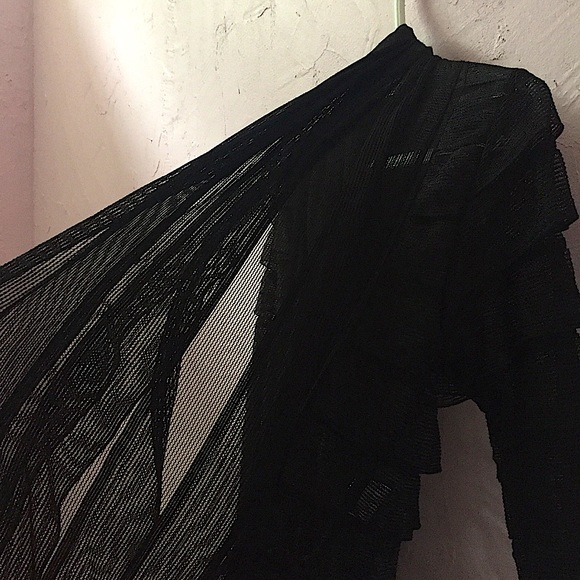 Gothic Witches Ruffled Midnight Shawl Long Sleeve - Picture 5 of 11